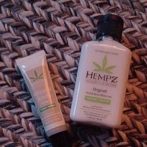 Hempz Original Moisturizer and Whipped Vanilla Lip Balm